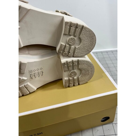 Michael Kors Corey Cutout Ankle Boots Tumbled Leather Natural Cream Sz. 7.5 - Picture 9 of 11